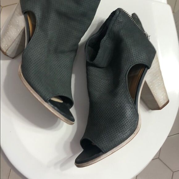 Dolce Vita Gray & White Peep Toe Booties - Picture 1 of 7